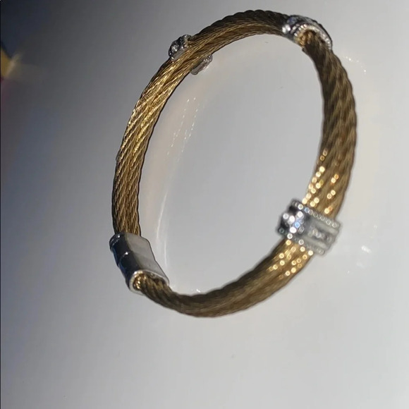 Vintage vibes Twisted gold silver tone Bracelet - Picture 8 of 8